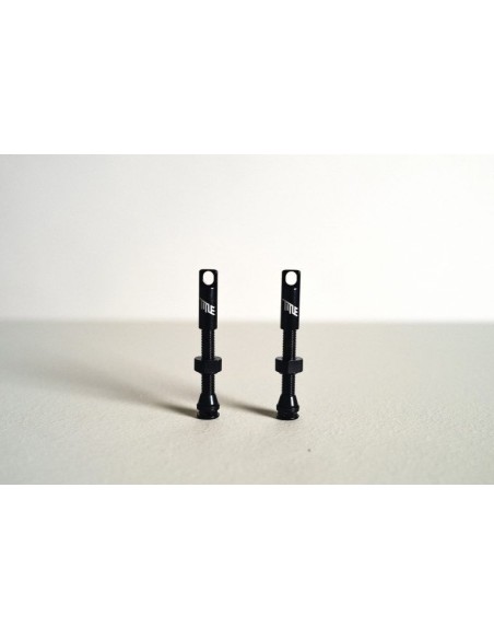 Válvula Tubeless Title Negro 44mm