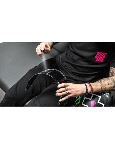 Limpiador Muc-Off de Cascos, Viseras,...