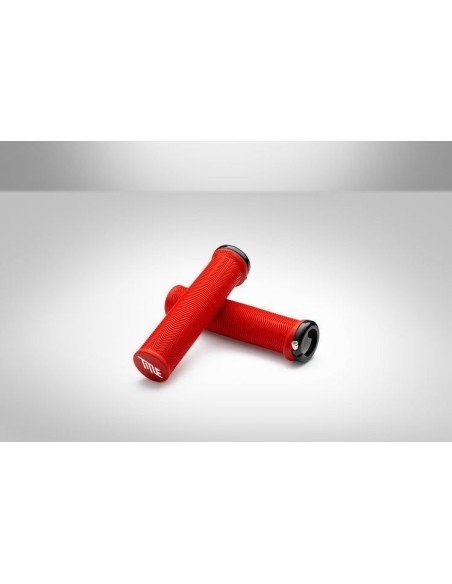 Puños TITLE L01 Lock On, Rojo