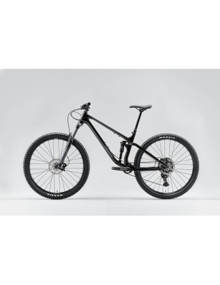 NUEVA: Norco Fluid FS A3, aro 29 2025, Negra