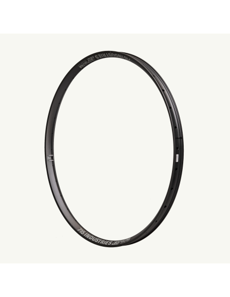 Llanta 715 IND E30 Ultra, 29, 32H, Negra