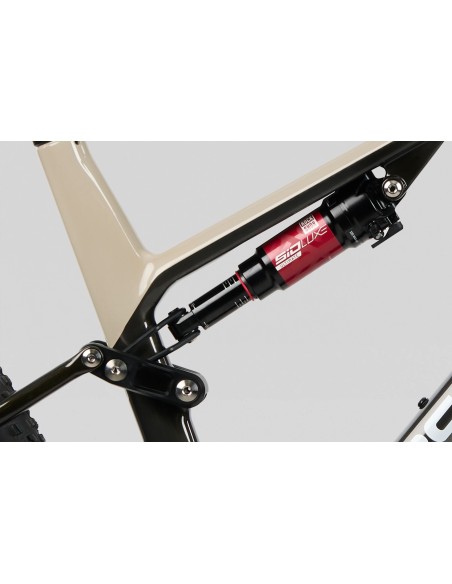 NUEVA: Norco Revolver C1 120, aro 29 2026 | Fast Black Raw Carbon / Warm Grey