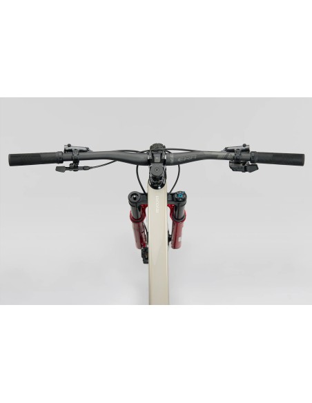 NUEVA: Norco Revolver C1 120, aro 29 2026 | Fast Black Raw Carbon / Warm Grey