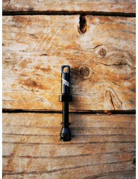 Válvula Tubeless Title Negro 44mm