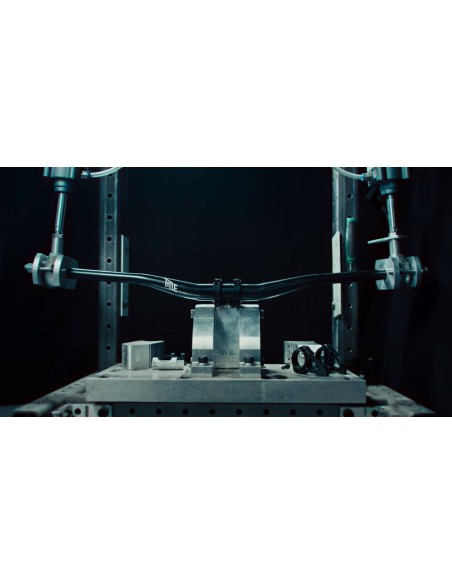 Manubrio TITLE AH1 Black, 31.8 clamp - 800 largo