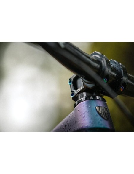 Tee TITLE ST1 Chrome