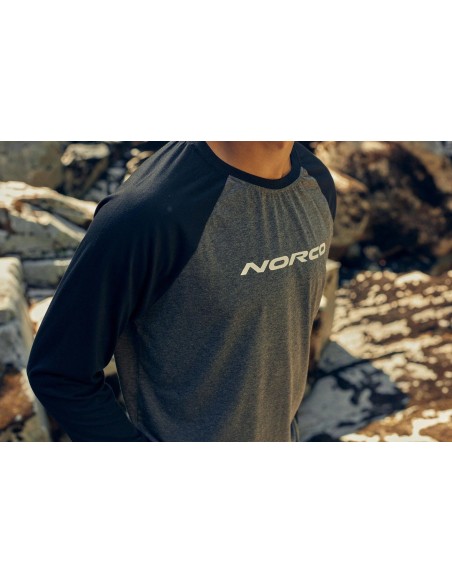 Polera Norco Lifestyle Manga Larga, Negro/Gris